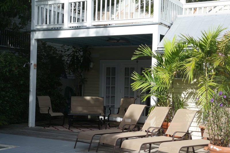 Pool and outdoor space at Heron House Court